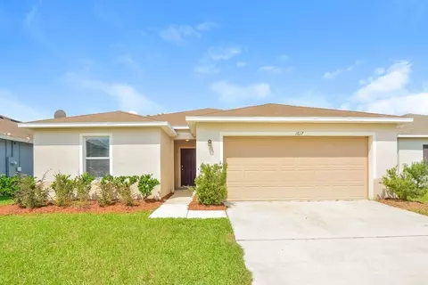1617 Strathmore Cir, Mount Dora, FL 32757