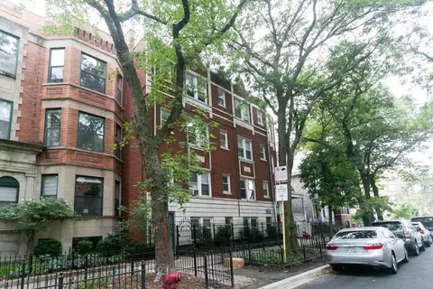2827 N Burling St #306, Chicago, IL 60657