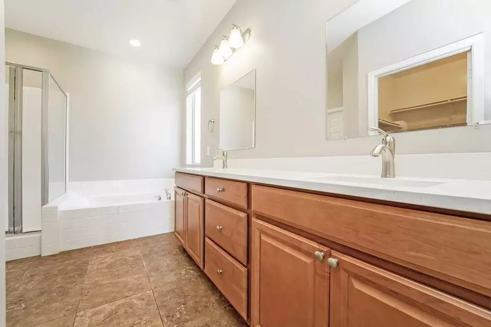  7554 S Ocean Port Dr, Valencia West, AZ 85757 photo 13