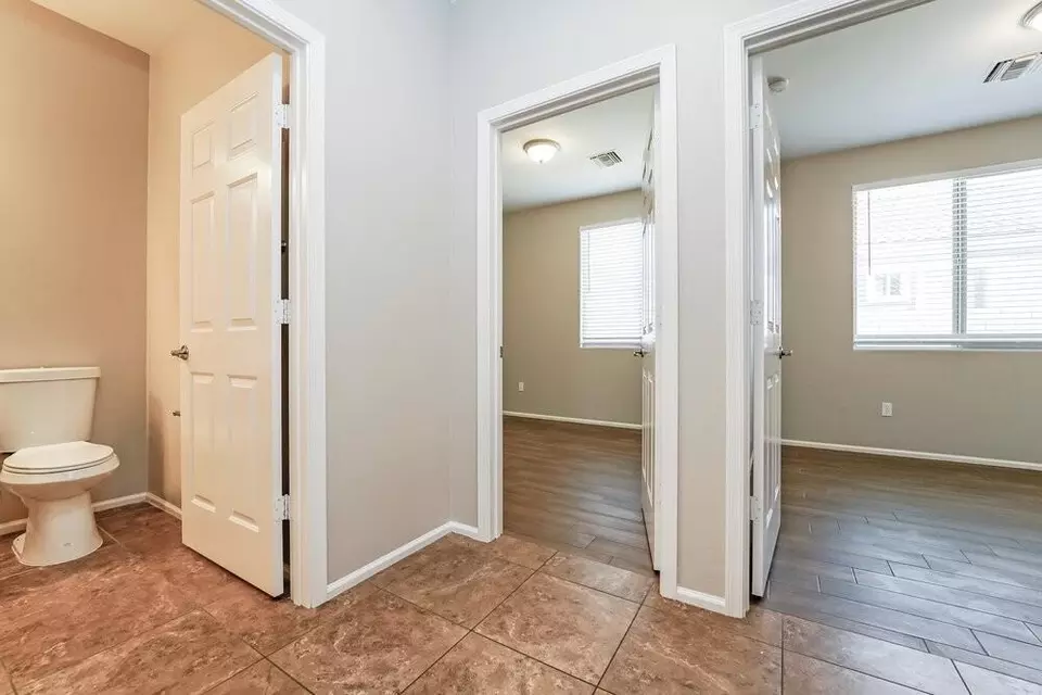  7554 S Ocean Port Dr, Valencia West, AZ 85757 photo 15