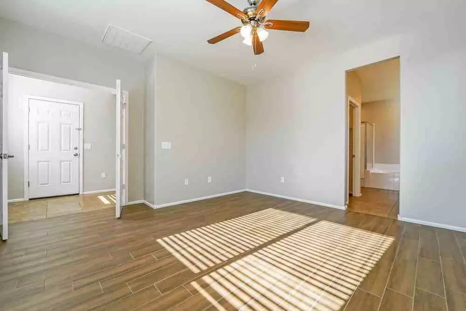  7554 S Ocean Port Dr, Valencia West, AZ 85757 photo 8