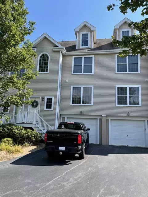 15 Freedom Way #7, Niantic, CT 06357