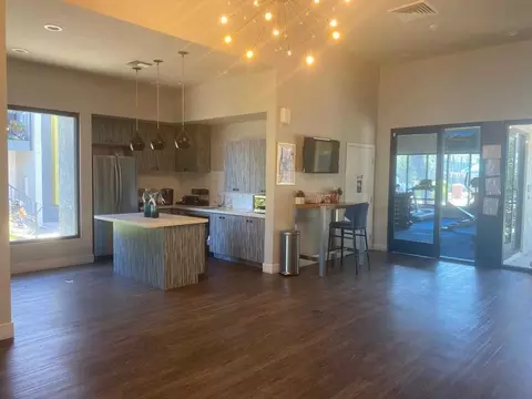 1701 E 8th St, Tempe, AZ 85281