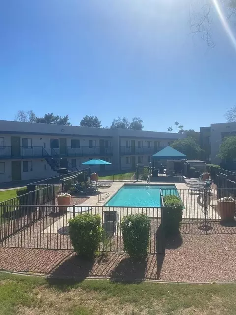 1701 E 8th St, Tempe, AZ 85281