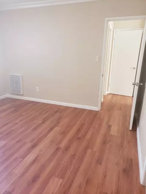 13541 Vanowen St, Los Angeles, CA 91405 photo 10