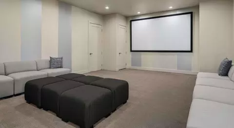 915 Alper Center Dr, Henderson, NV 89052