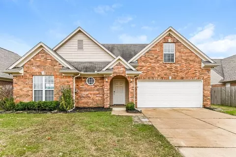 2549 Hunters Pointe Dr, Southaven, MS 38672