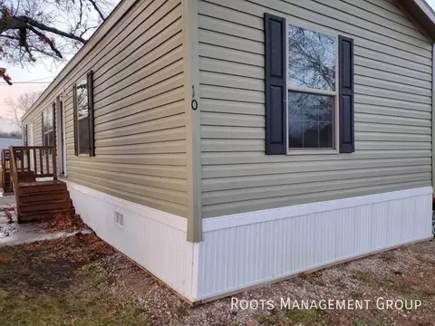 12700 Colby Lake Rd #10, Laingsburg, MI 48848