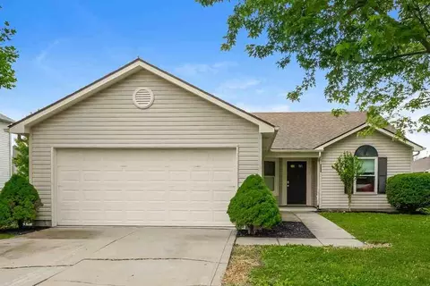 4038 Knollwood Ave, Franklin, IN 46131