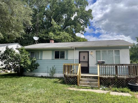6602 Hillcroft Dr, Flint, MI 48505