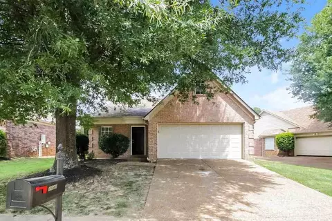 1045 Cross Wood Ln #A1, Cordova, TN 38018