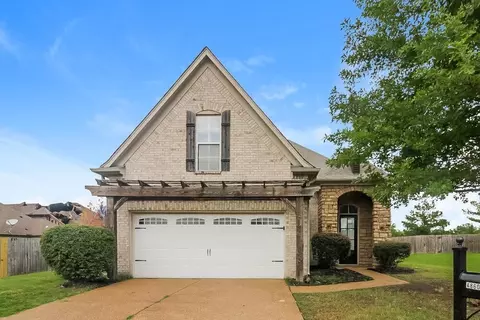 4860 Stirrup Dr, Memphis, TN 38125