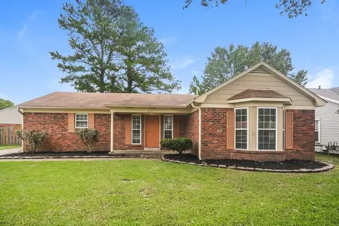 3824 Isleworth Dr, Memphis, TN 38125