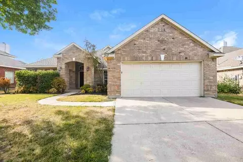 337 Fort Edward Dr, Arlington, TX 76002