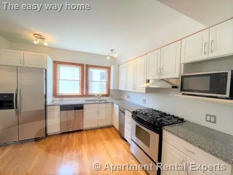15 Conwell St #2, Somerville, MA 02143