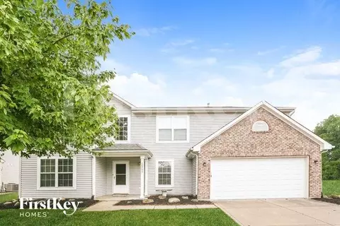 10755 Trailwood Dr, Fishers, IN 46038