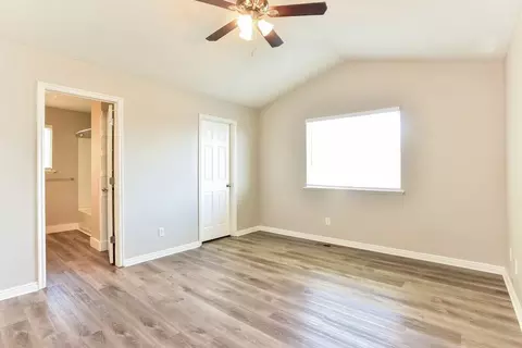 874 N Main St, Orem, UT 84057 photo 9