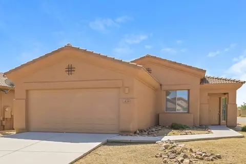 306 E Calle Cerita, Green Valley, AZ 85614