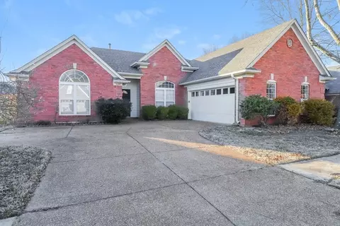 1655 Torrington Dr, Cordova, TN 38016