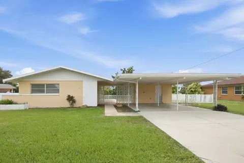 502 Leeland Heights Blvd E, Lehigh Acres, FL 33936