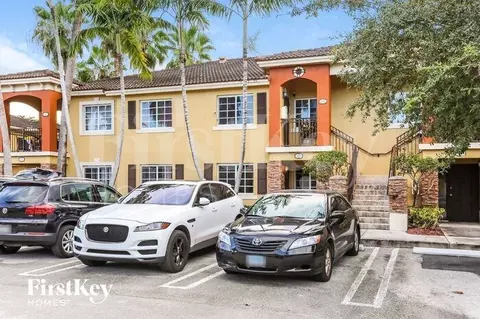 930 NE 33rd Ter #102, Homestead, FL 33033