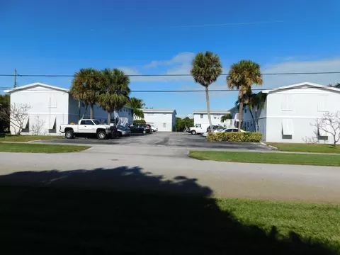 741 Hummingbird Way #4, North Palm Beach, FL 33408
