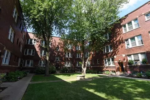 4708 N Racine Ave #1W, Chicago, IL 60640