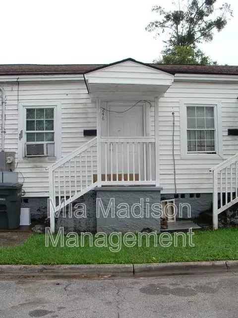 248 Ferrill St, Savannah, GA 31415