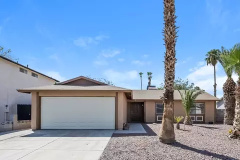 1555 Calabria Dr, Las Vegas, NV 89104