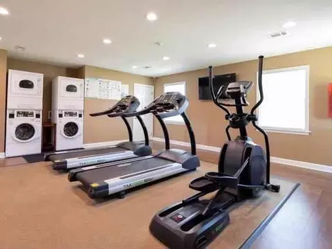 262 W Washington Center Rd, Fort Wayne, IN 46825