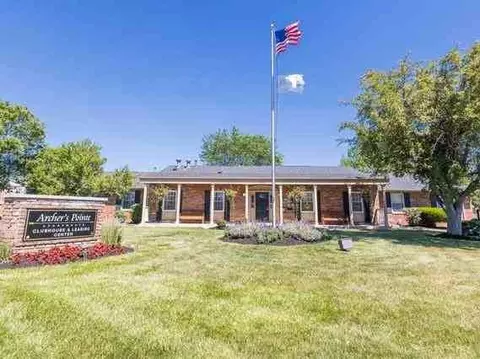 262 W Washington Center Rd, Fort Wayne, IN 46825