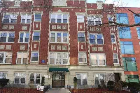 612 W Patterson Ave #606, Chicago, IL 60613