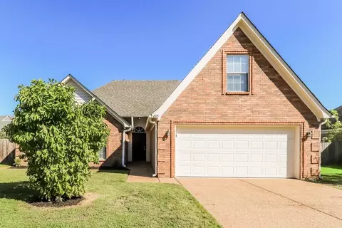 205 Cameron Dr, Oakland, TN 38060