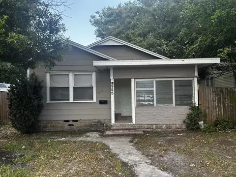955 28th St N, Saint Petersburg, FL 33713
