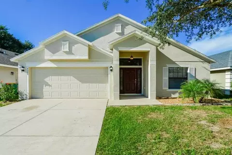 2296 Bracknell Forest Trl, Tavares, FL 32778