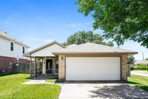 6395 Crossway Dr, Houston, TX 77084