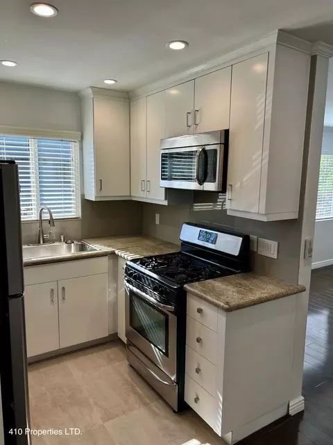 6337 Primrose Ave #17, Los Angeles, CA 90068