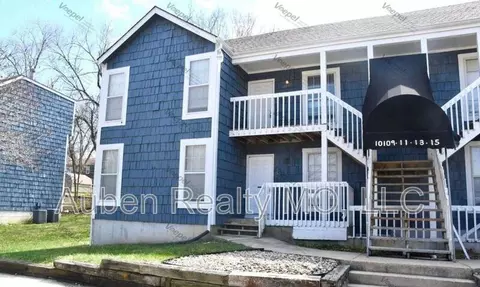 10113 E 67th St, Raytown, MO 64133