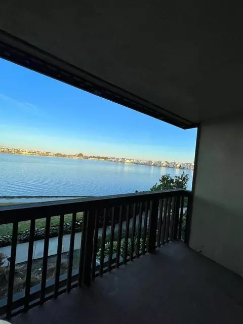 900 E Hillsdale Blvd, Foster City, CA 94404