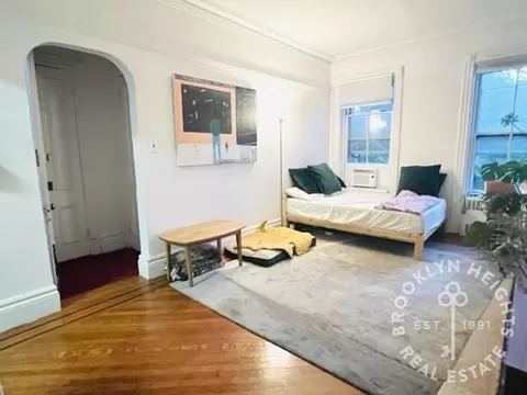 38 8th Ave #4r, Brooklyn, NY 11217