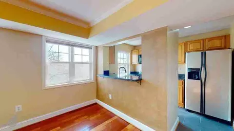 3868 9th St SE #301, Washington, DC 20032