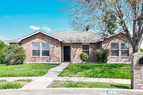 1900 Melrose Ln, Rockwall, TX 75032