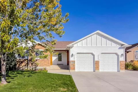 1112 Sw, Clearfield, UT 84015