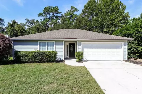 1142 Windy Willows Dr, Jacksonville, FL 32225