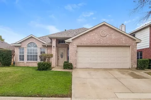 2864 Concho Trl, Fort Worth, TX 76118