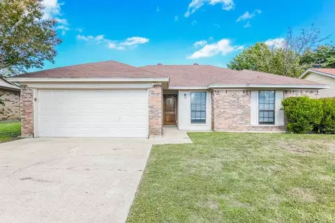 6409 Kary Lynn Dr N, Watauga, TX 76148
