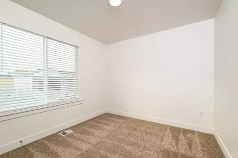2363 E Spring St, Eagle Mountain, UT 84005 photo 13