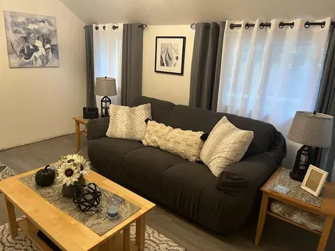 66 Brookwood Rd, Orinda, CA 94563