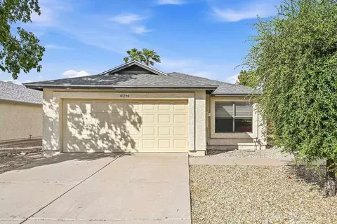 18246 N 87th Dr, Peoria, AZ 85382