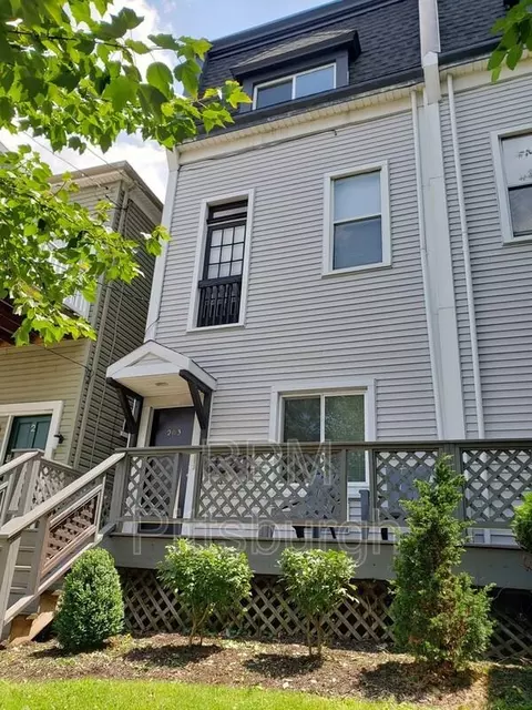 203 Lehigh Ave #2, Pittsburgh, PA 15232